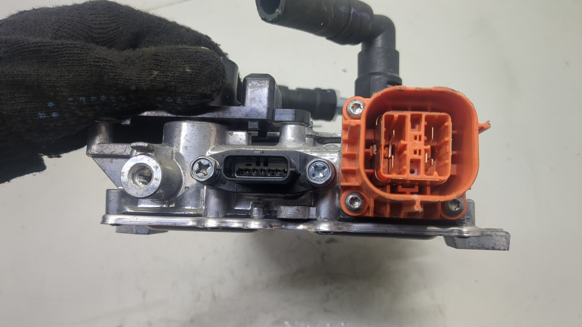 Преобразователь напряжения (адаптер)