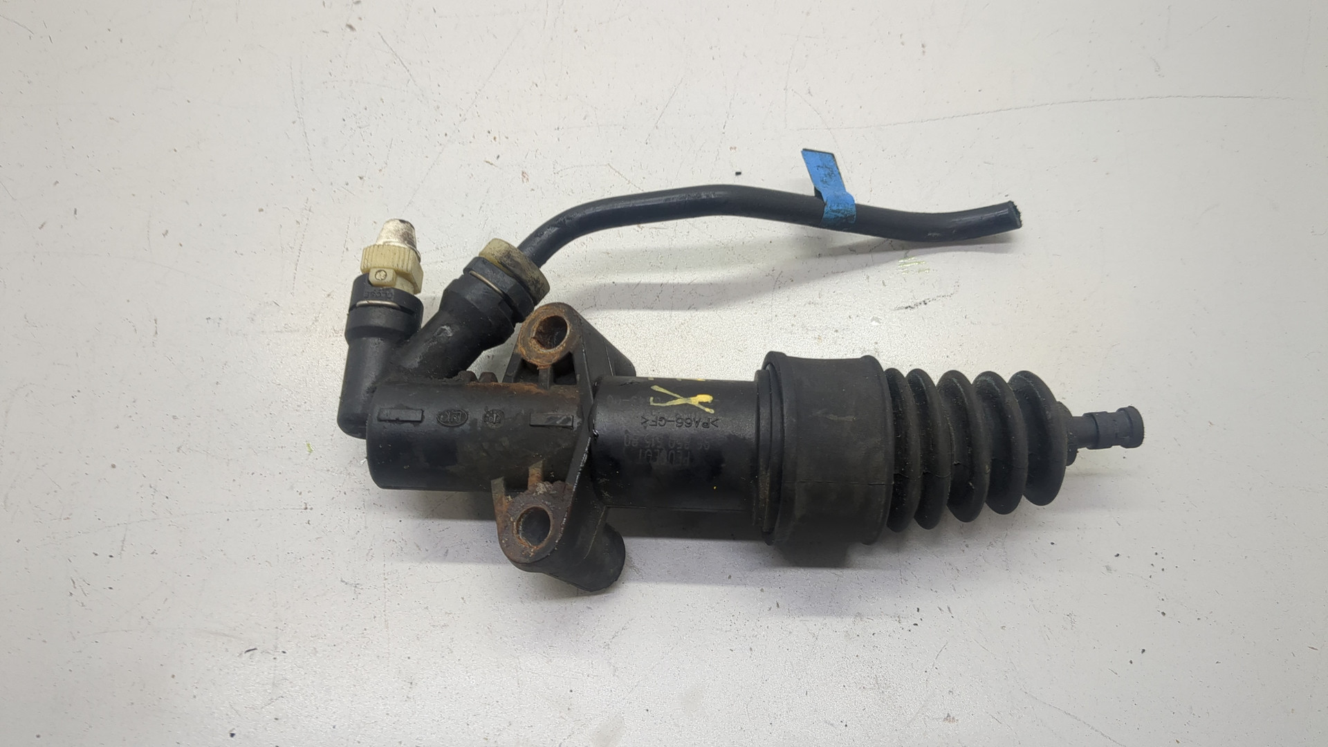 Цилиндр сцепления рабочий