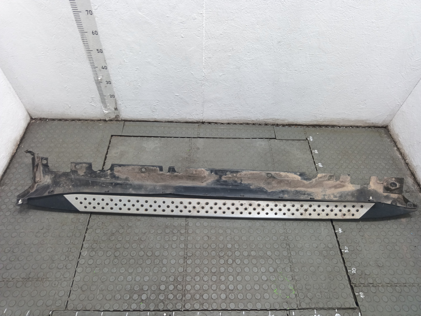 Подножка правая