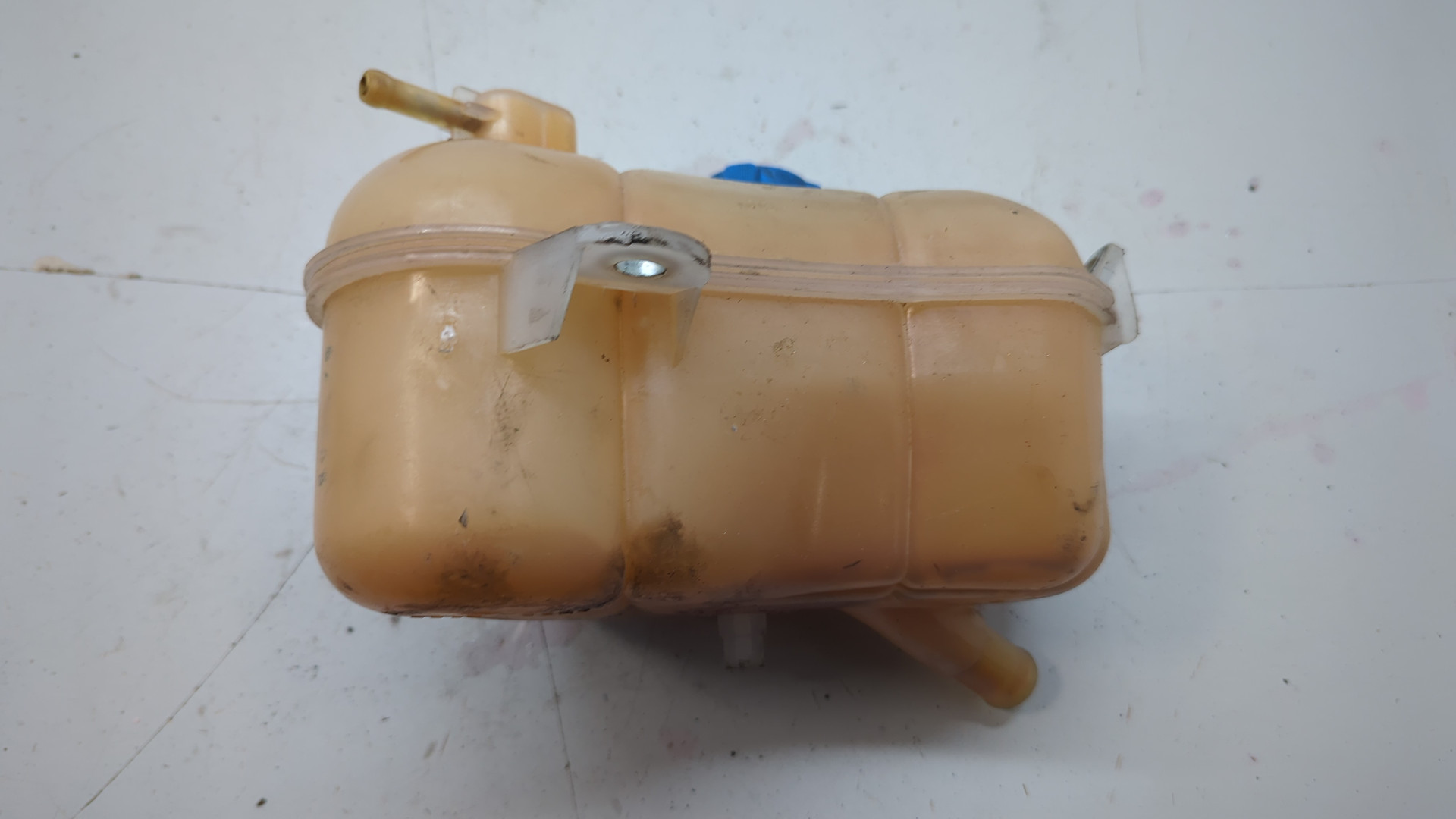 Бачок расширительный