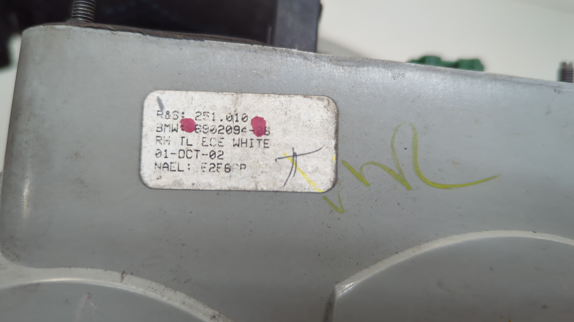 Фонарь задний правый