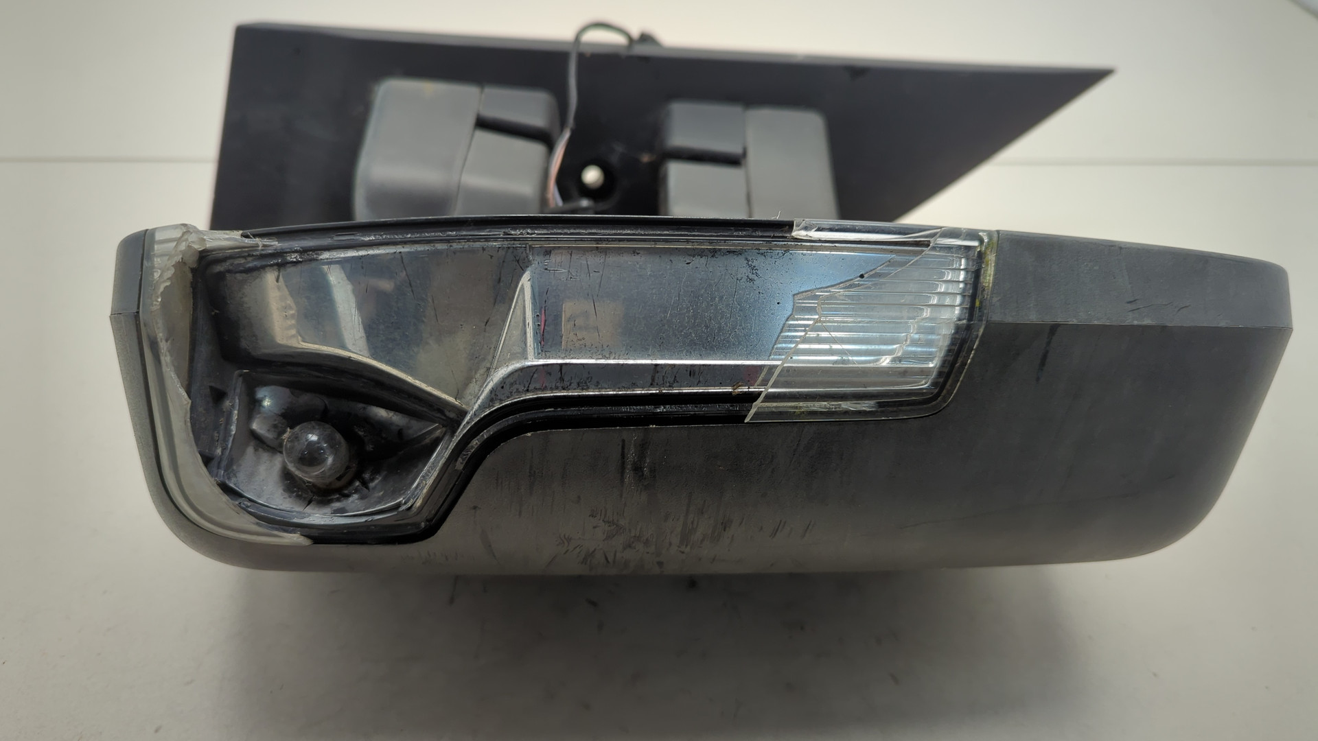 Зеркало правое электрическое