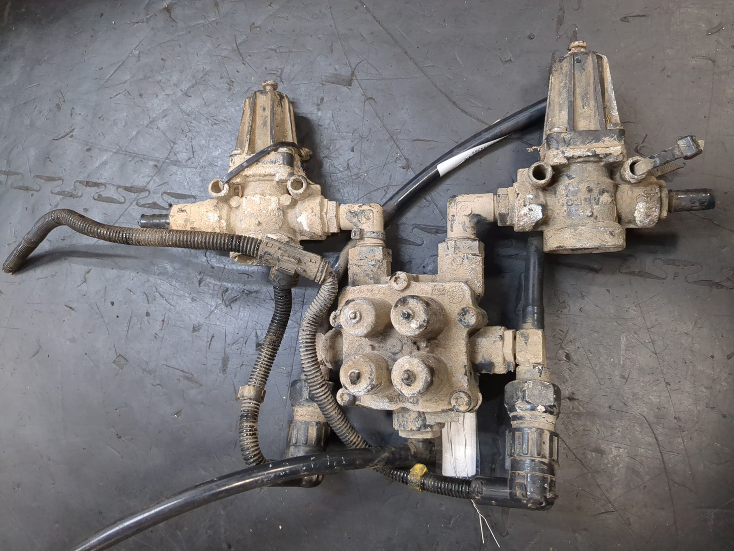 Кран защитный 4-х контурный