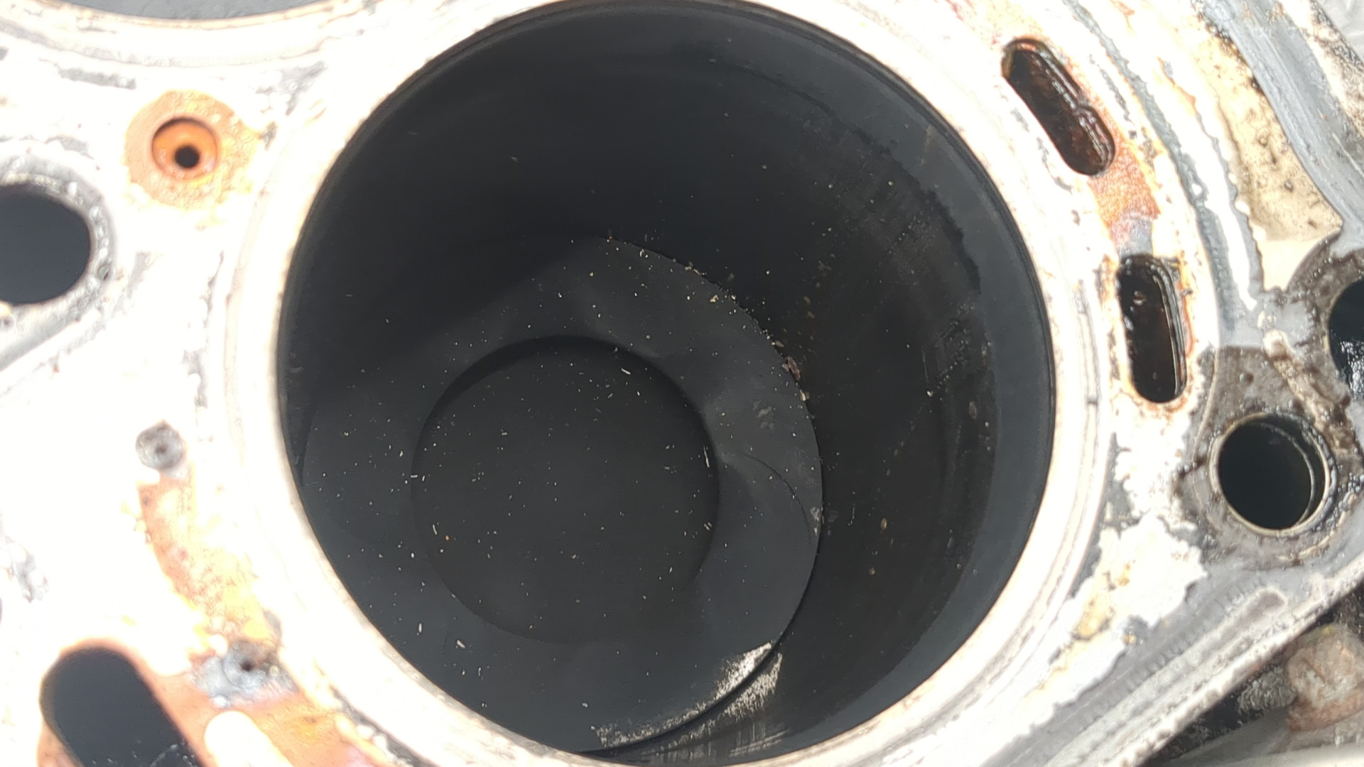 Блок двигателя