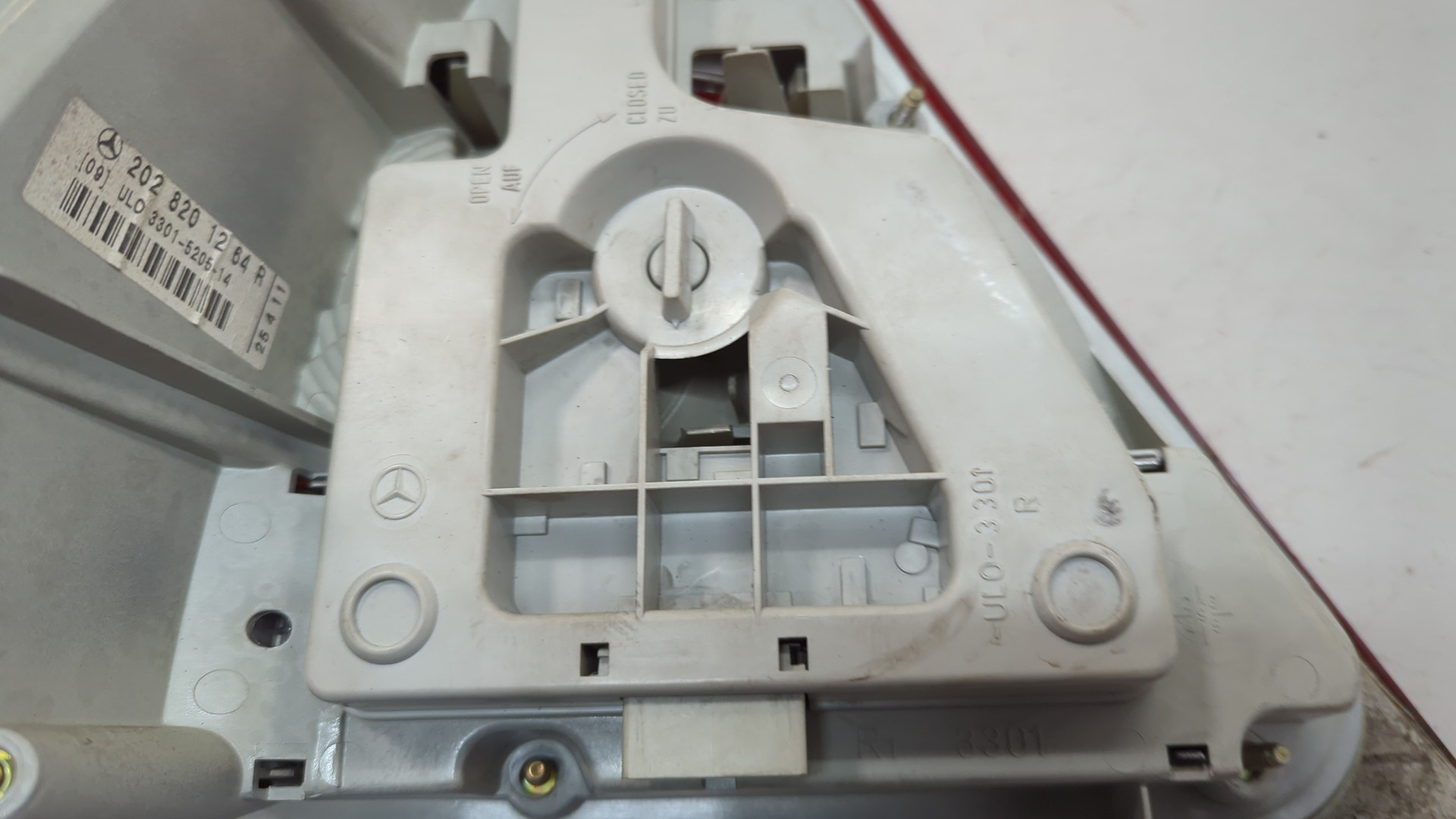 Фонарь задний правый