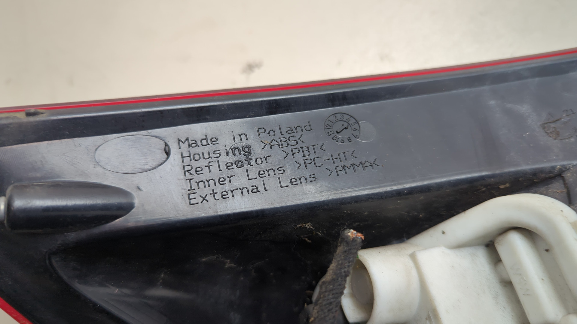 Фонарь задний правый