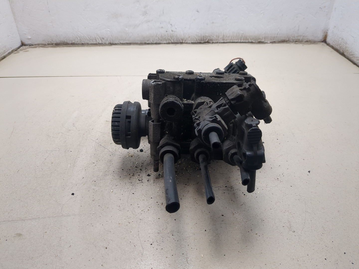 Кран уровня пола