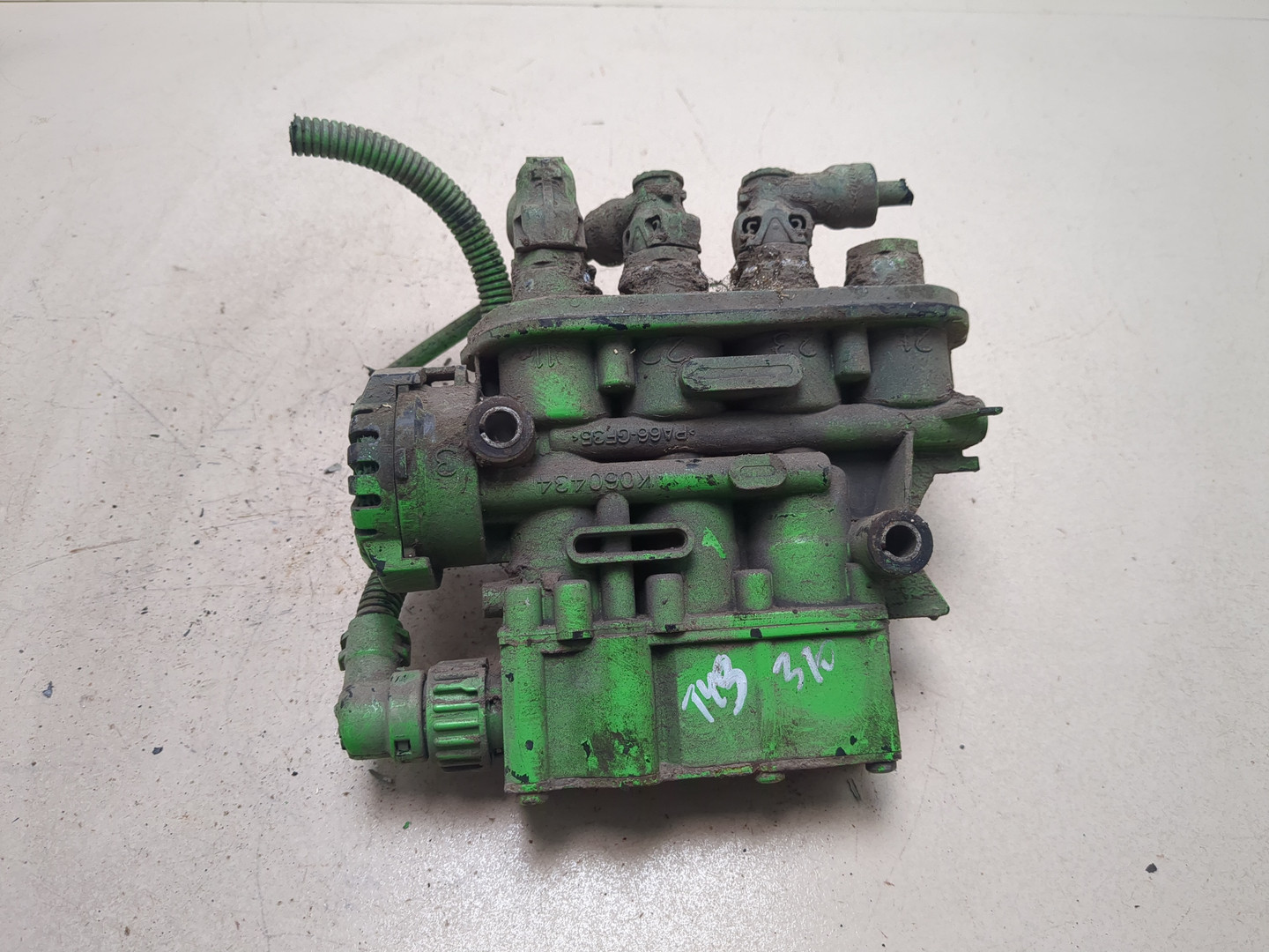 Кран уровня пола