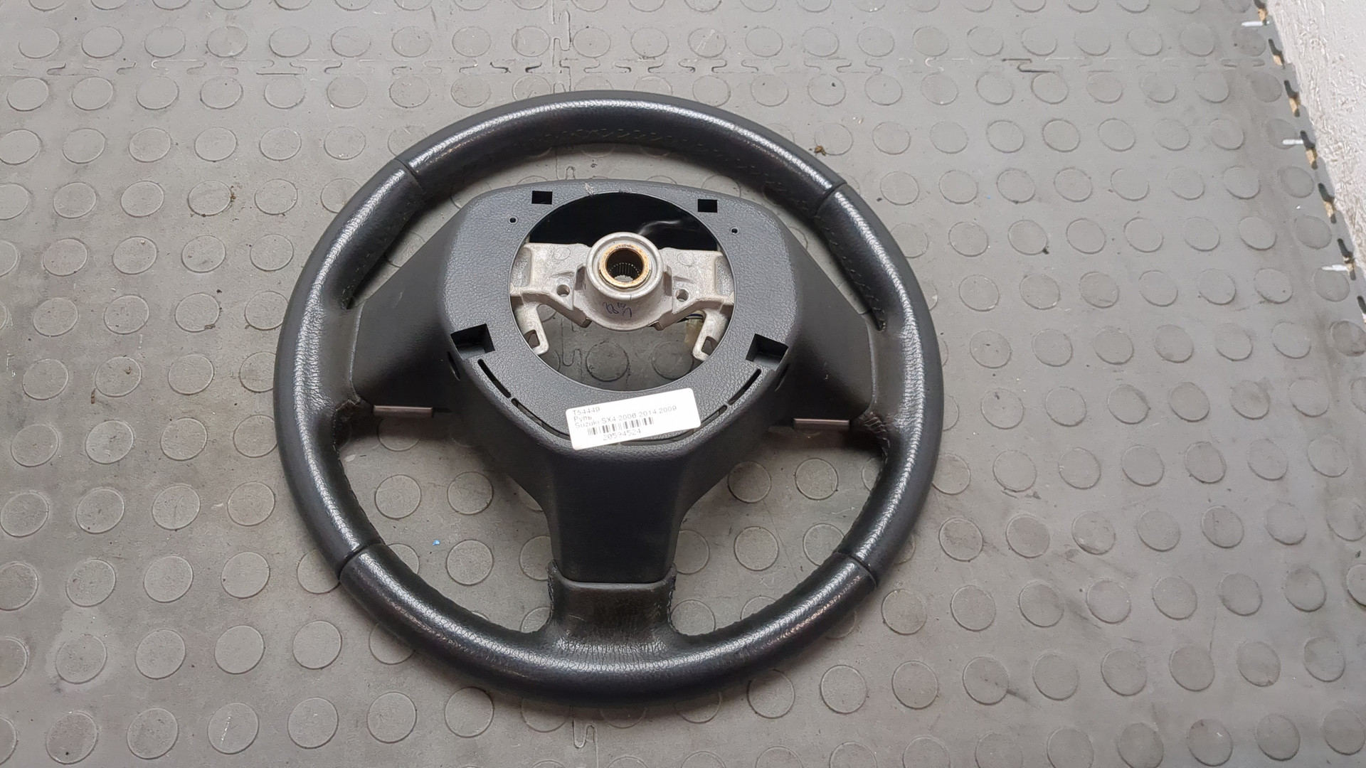 Рулевое колесо (руль)