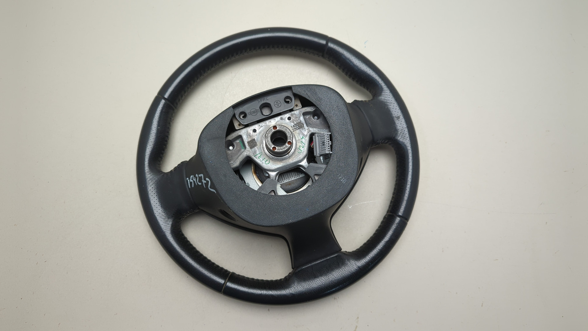 Рулевое колесо (руль)