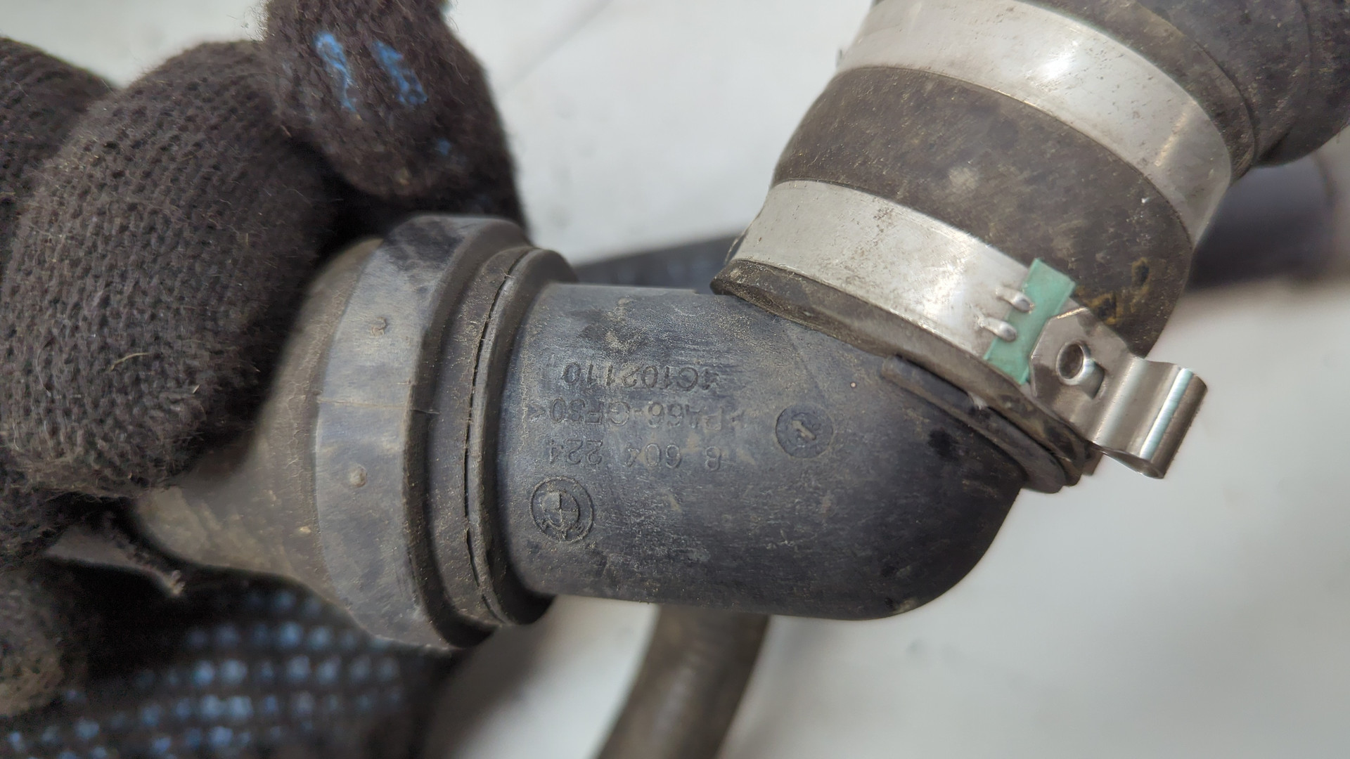 Трубка системы охлаждения