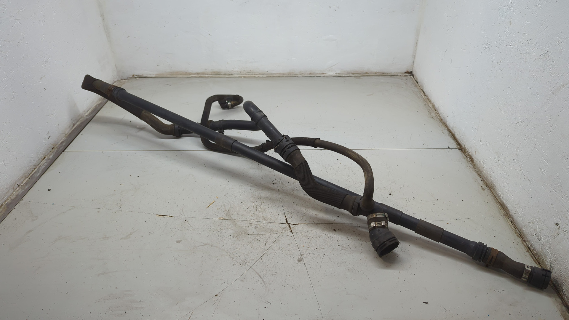 Трубка системы охлаждения