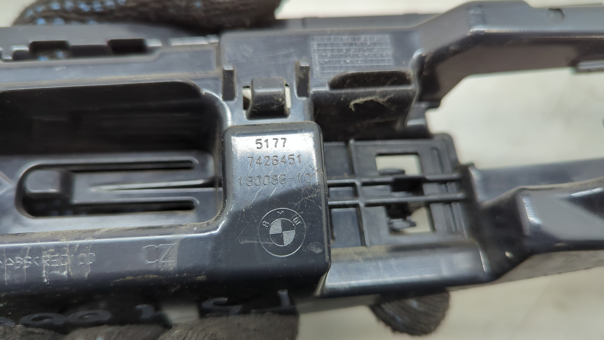 Кронштейн (сопут. товар)