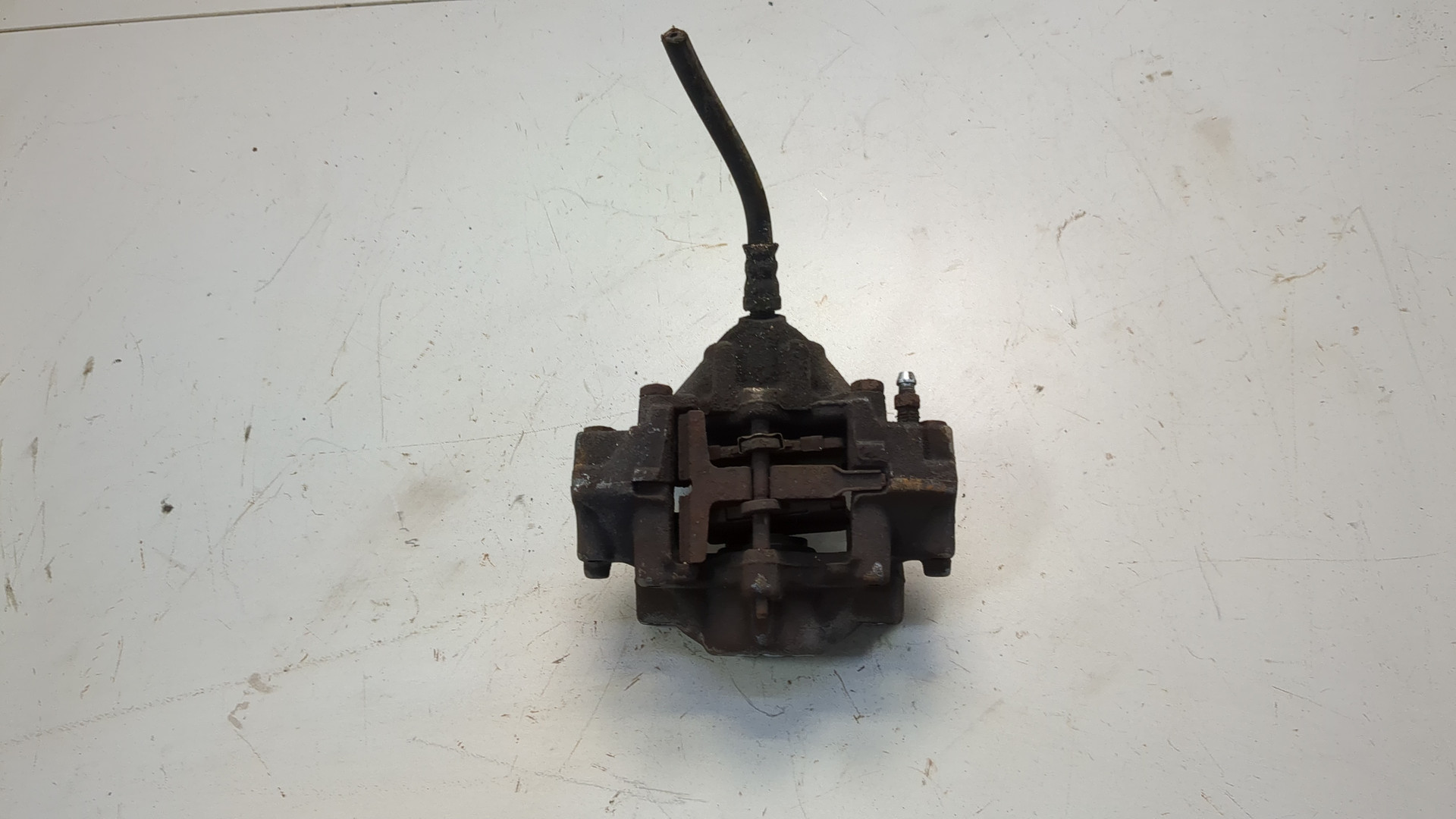 Суппорт задний правый