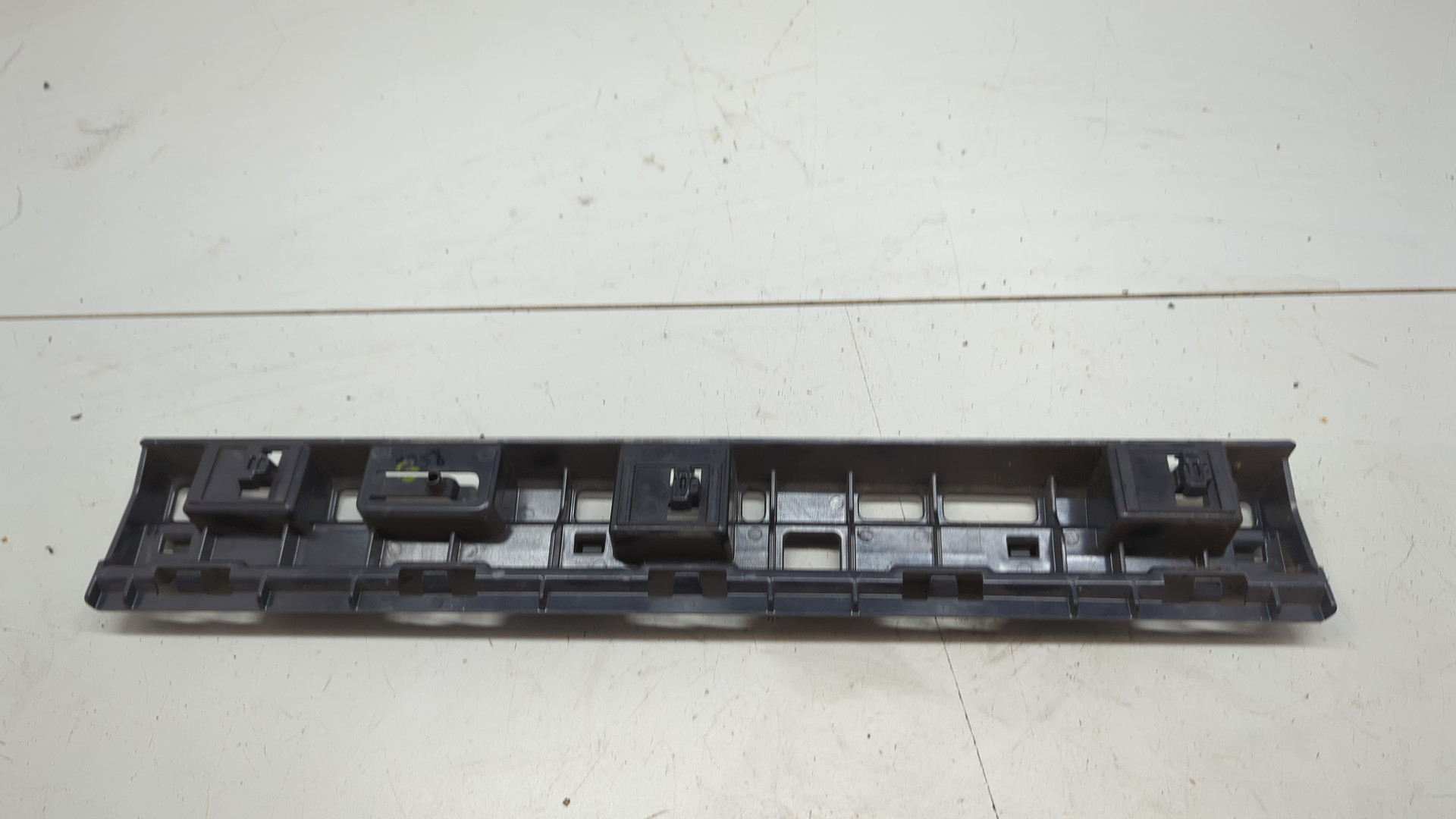 Кронштейн (сопут. товар)