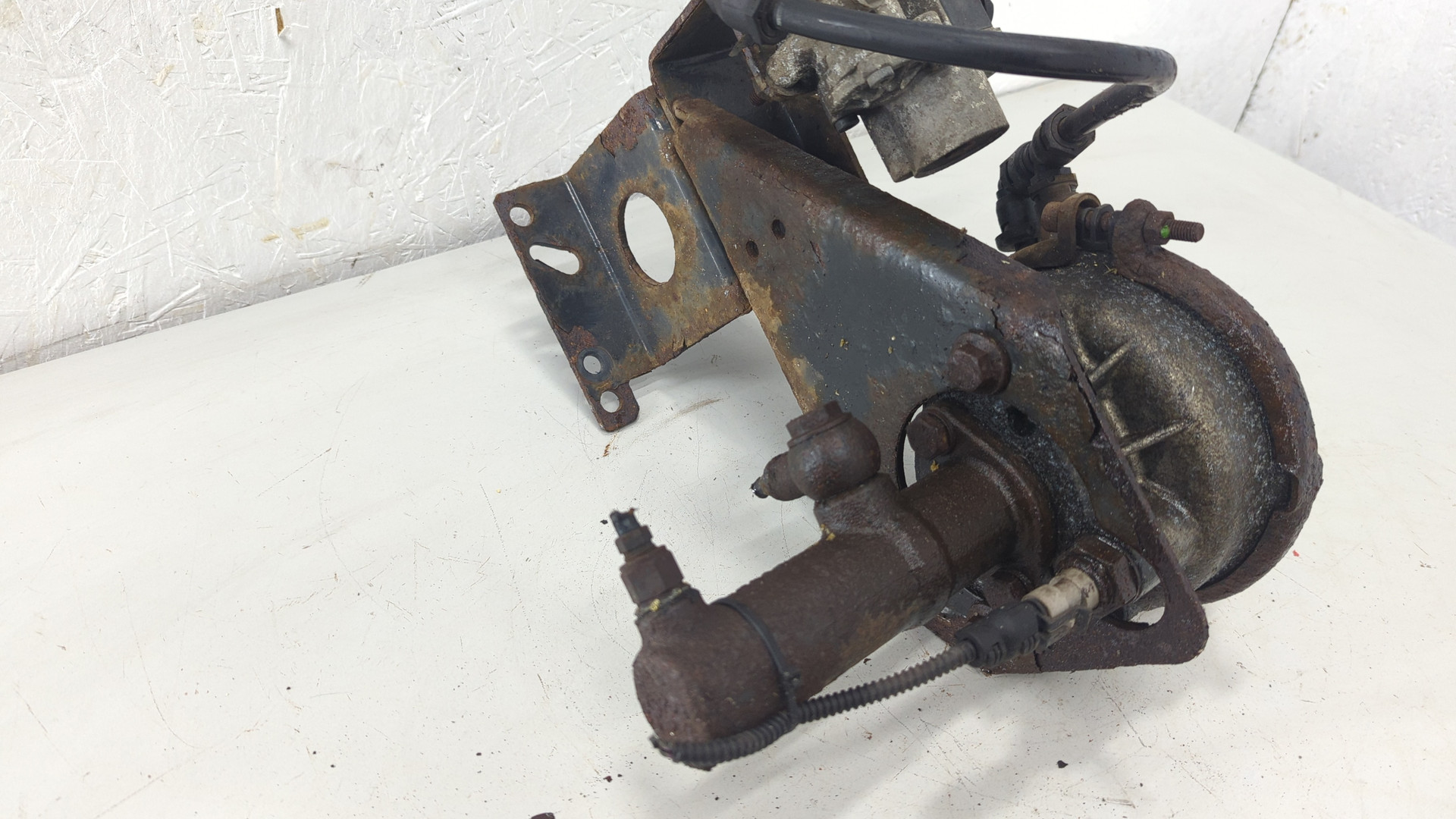 Цилиндр тормозной главный