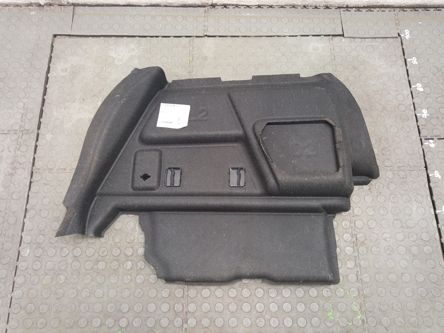 Обшивка багажника