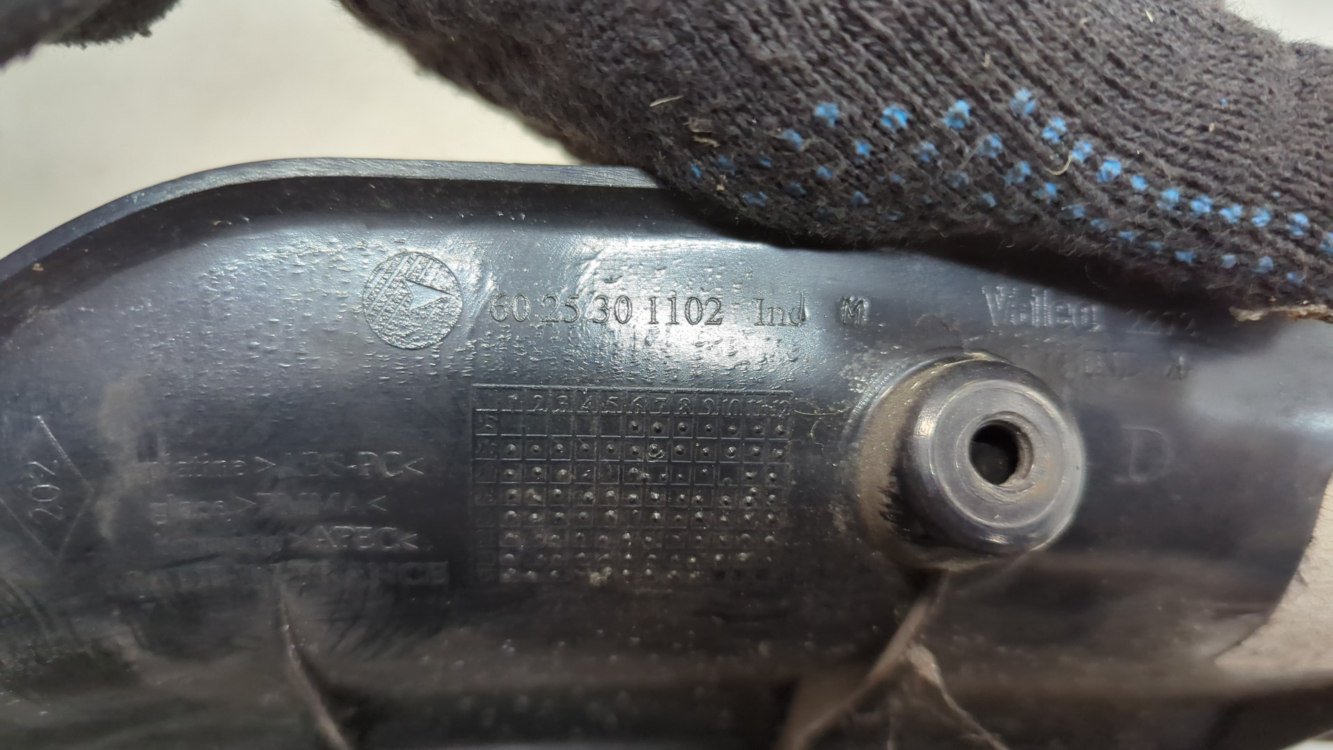 Фонарь задний правый