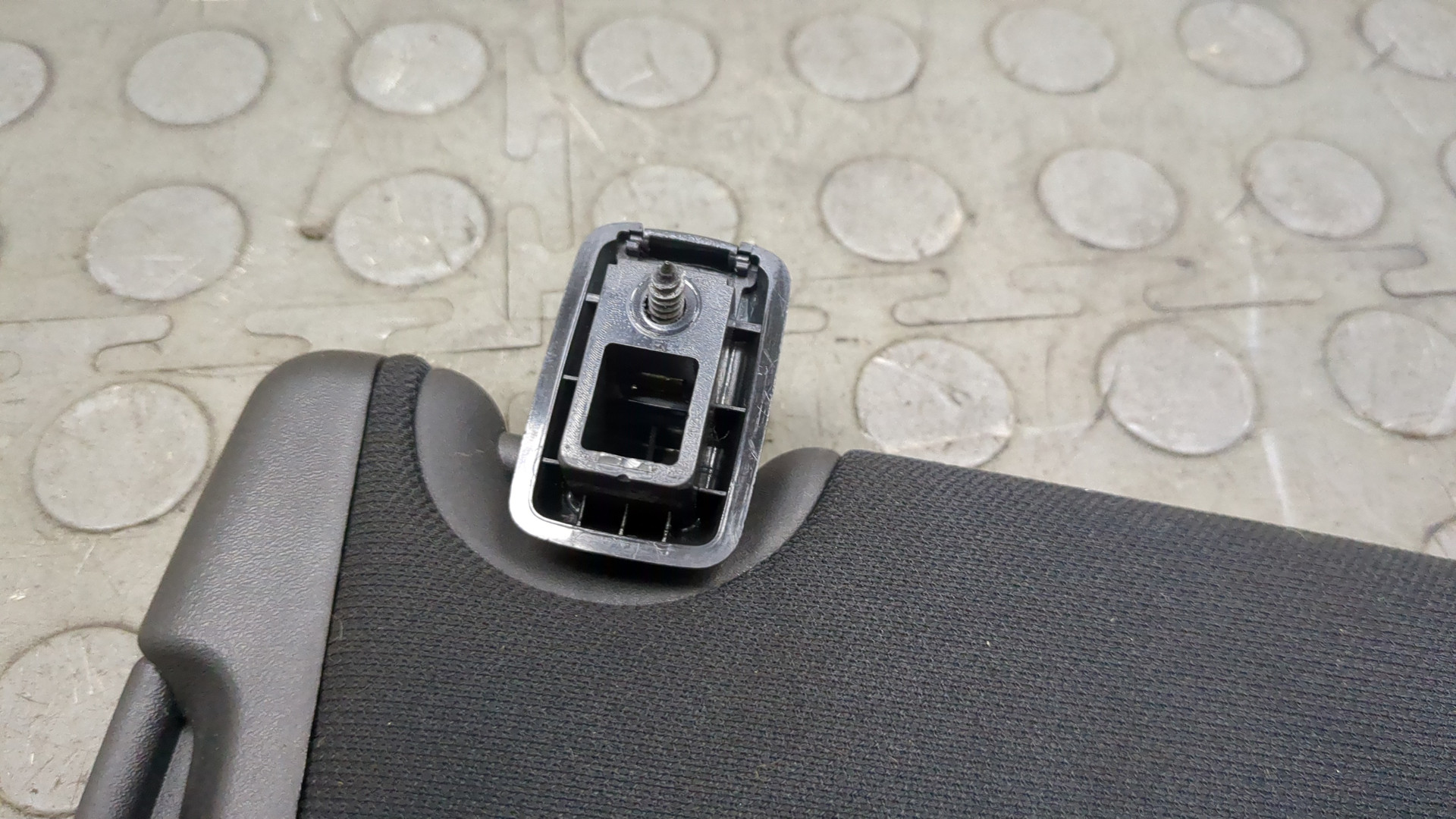 Козырек солнцезащитный