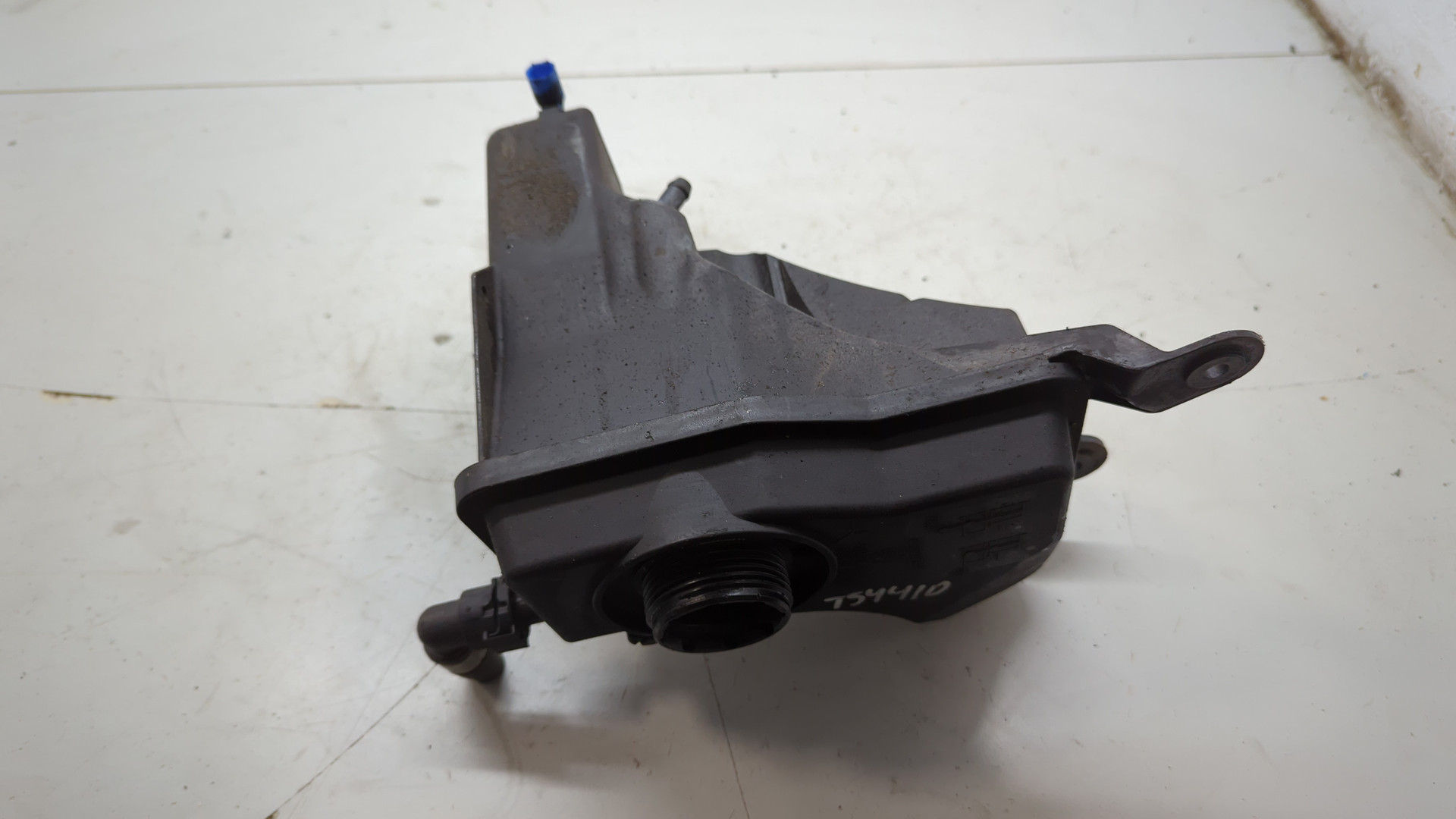 Бачок расширительный