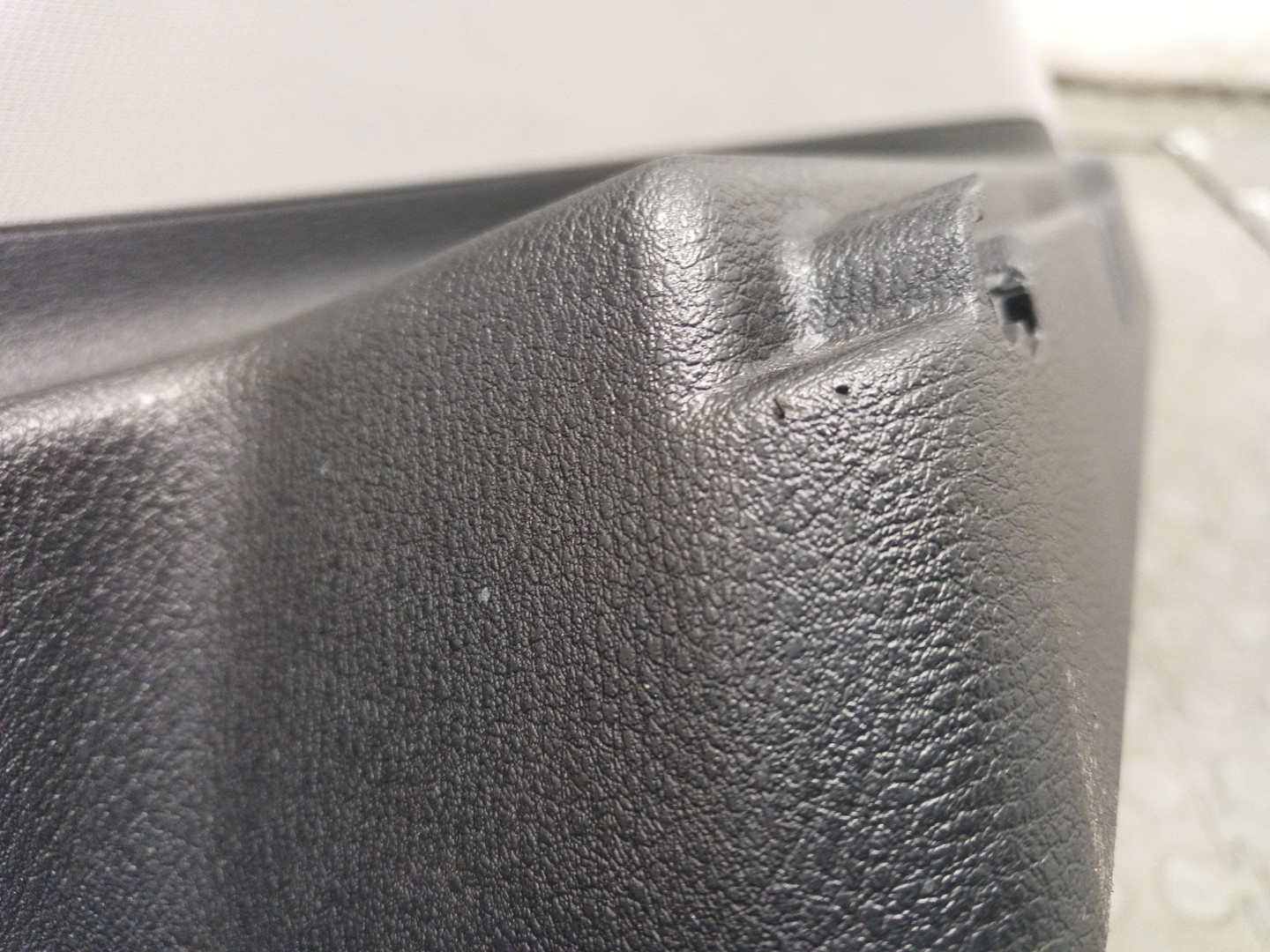 Обшивка багажника