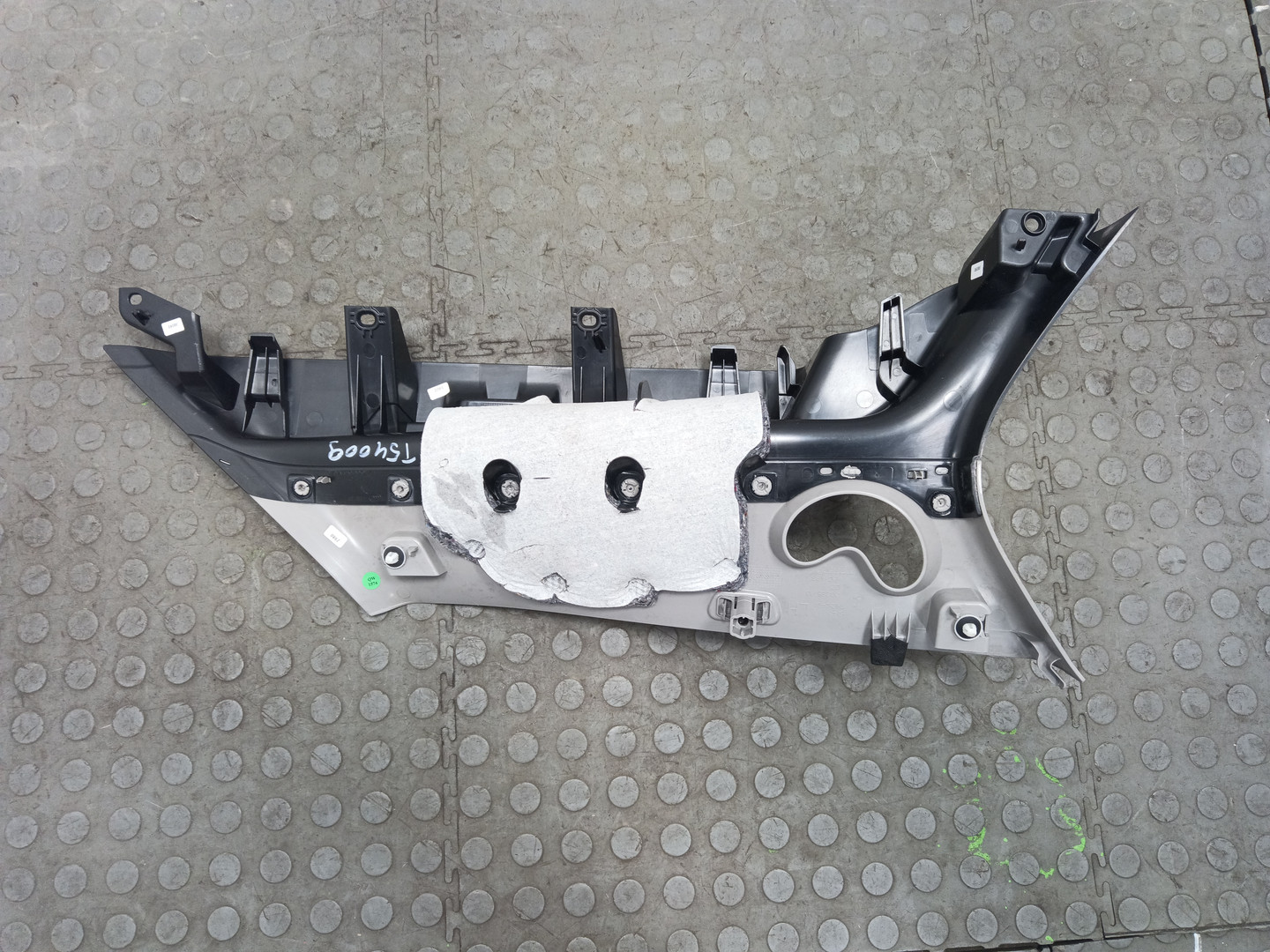 Обшивка багажника для X2 F39 2017-2025