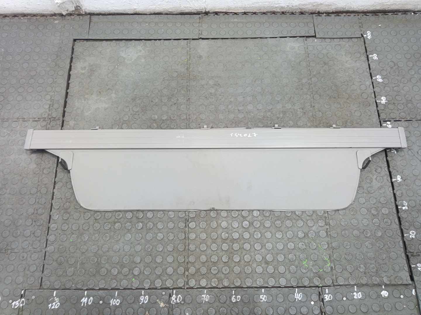 Шторка багажника