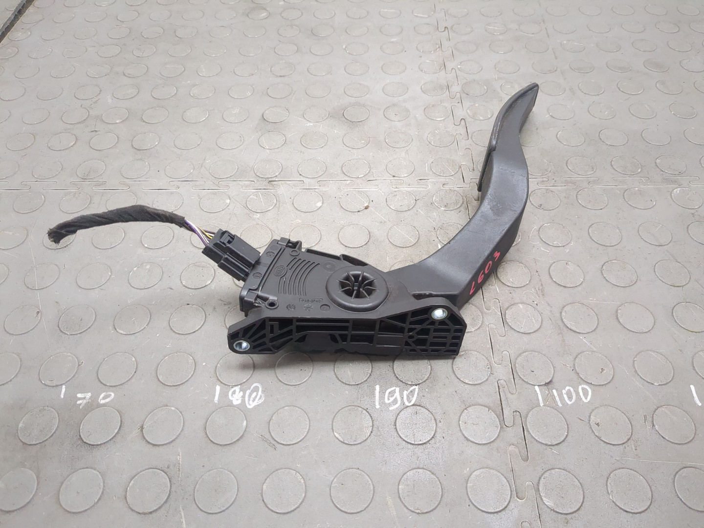 Педаль газа