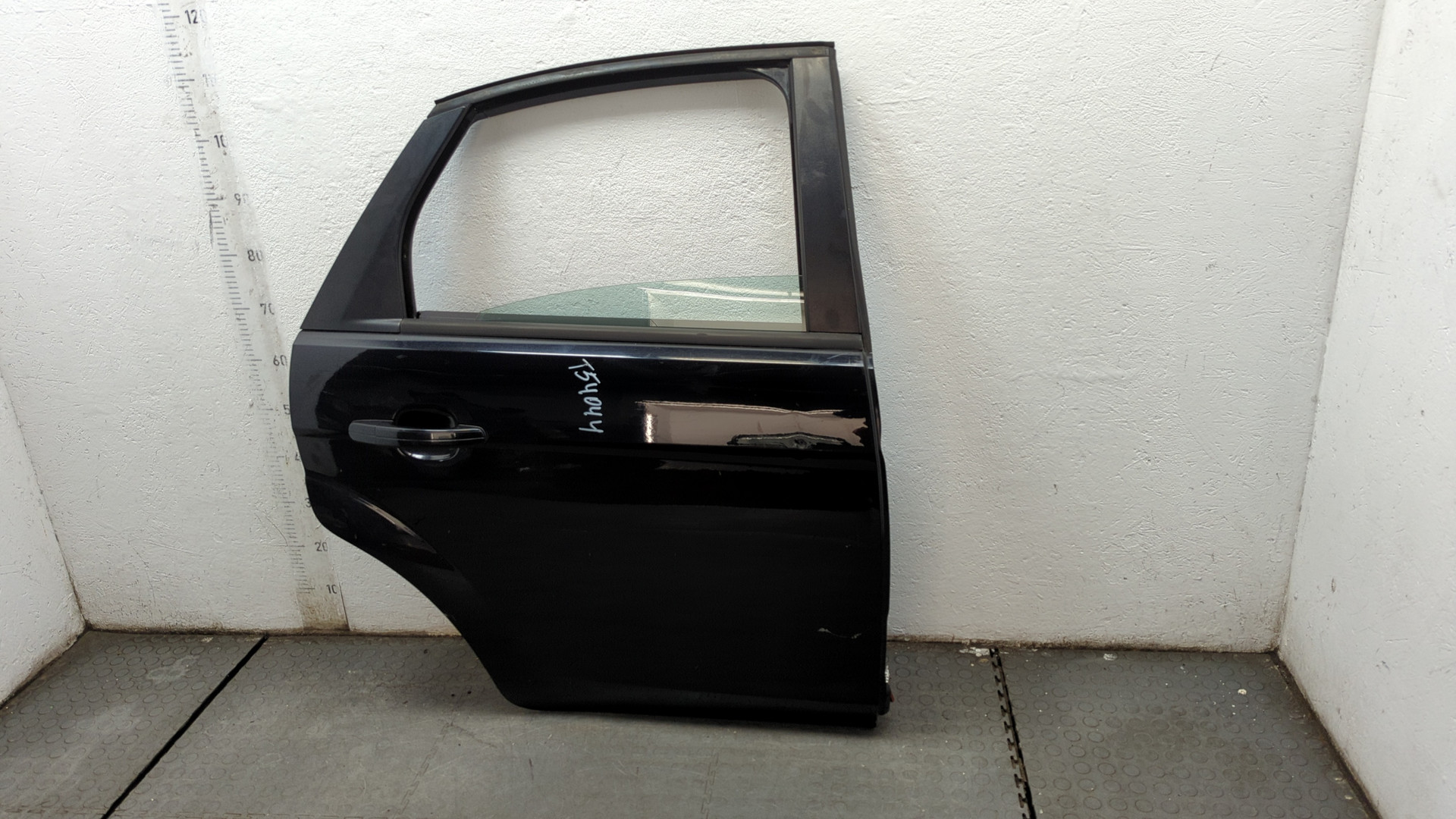 Дверь задняя правая