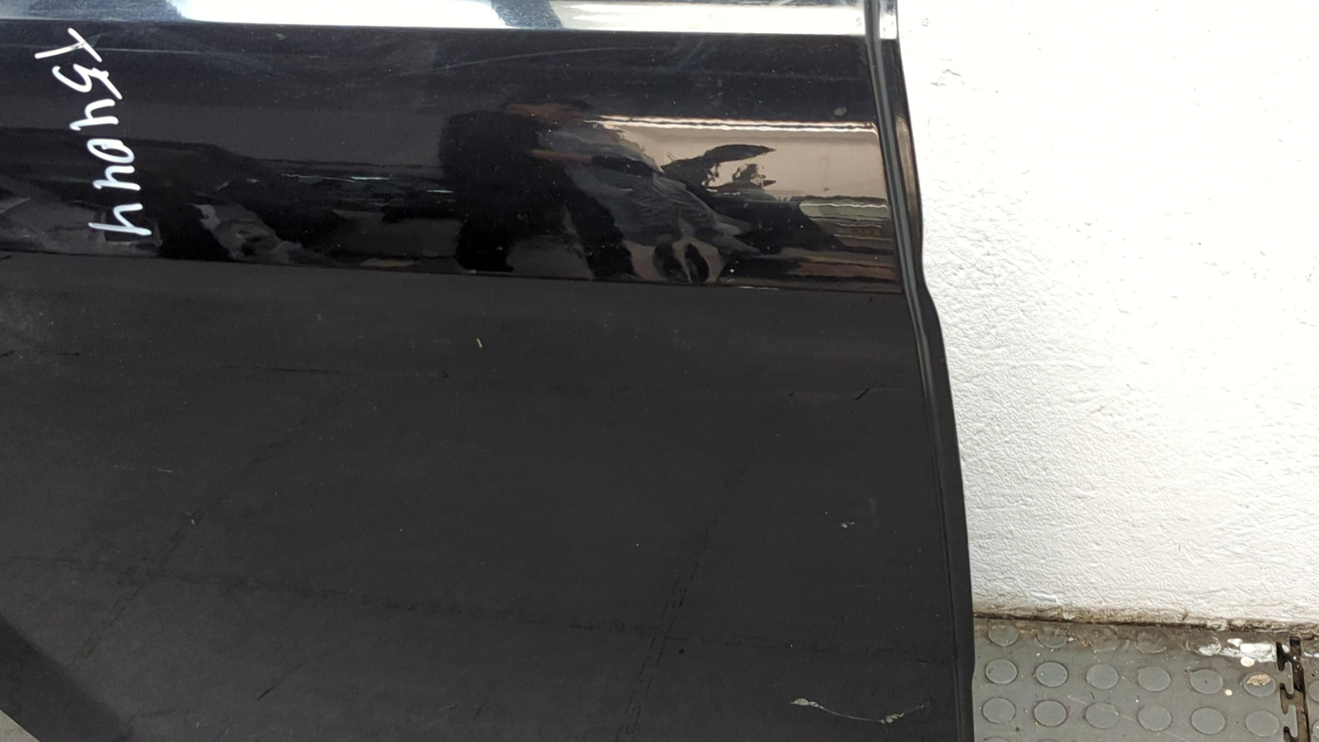 Дверь задняя правая