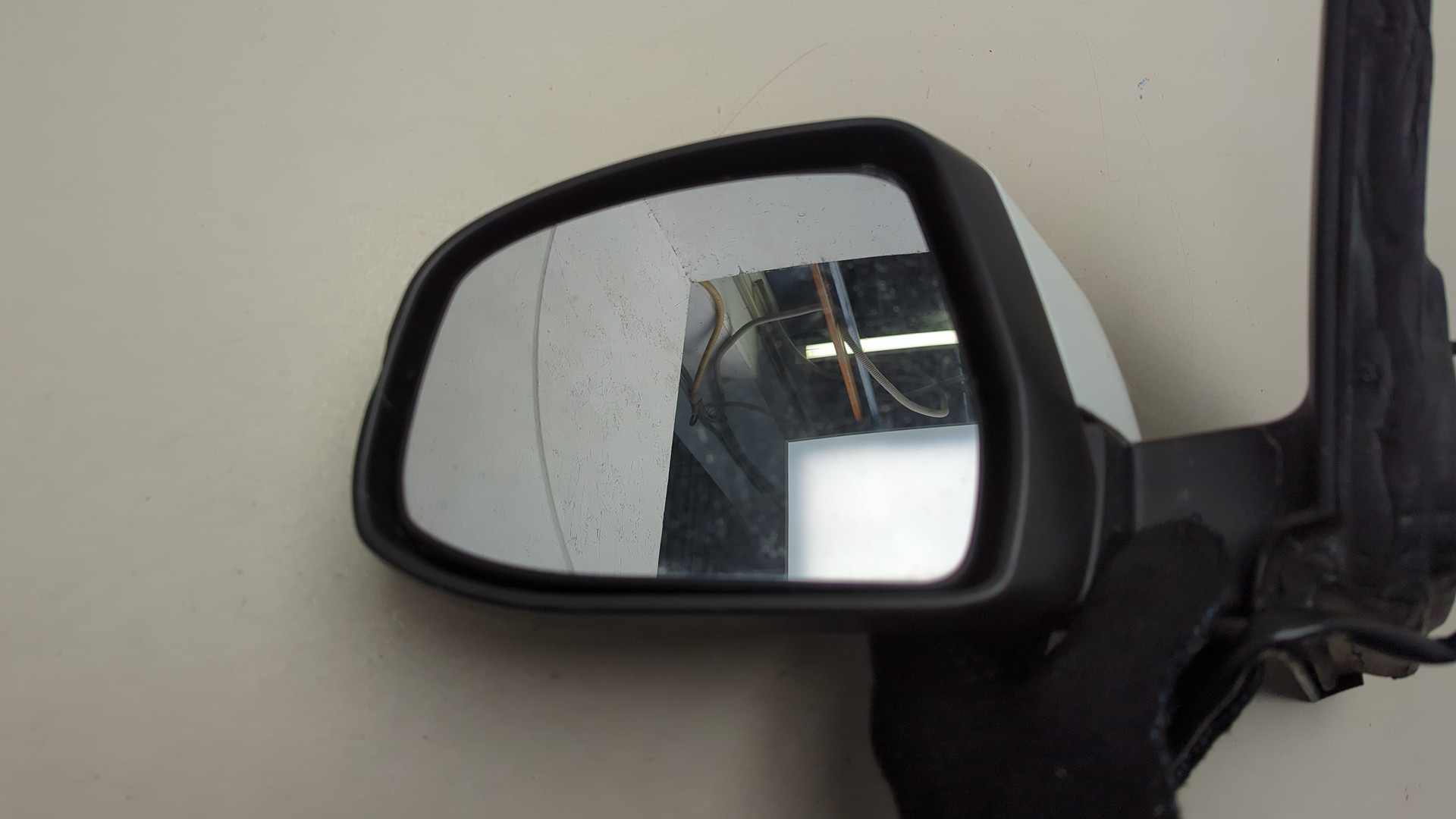 Зеркало левое электрическое