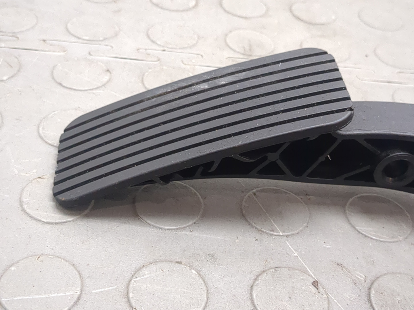 Педаль газа