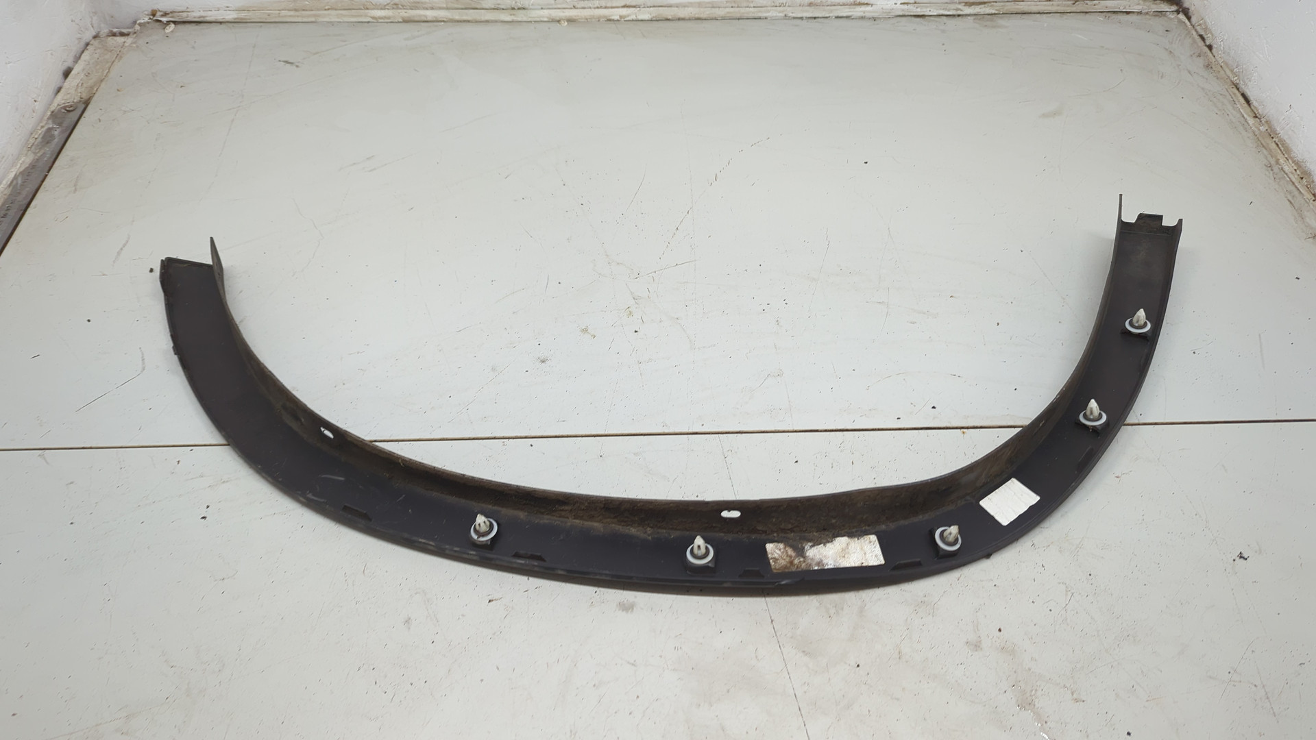 Молдинг заднего крыла правого