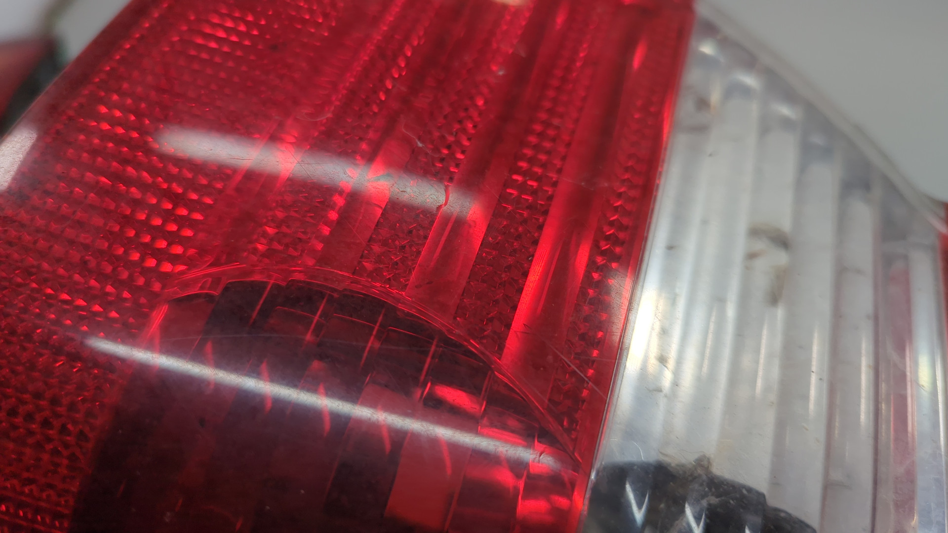 Фонарь задний левый