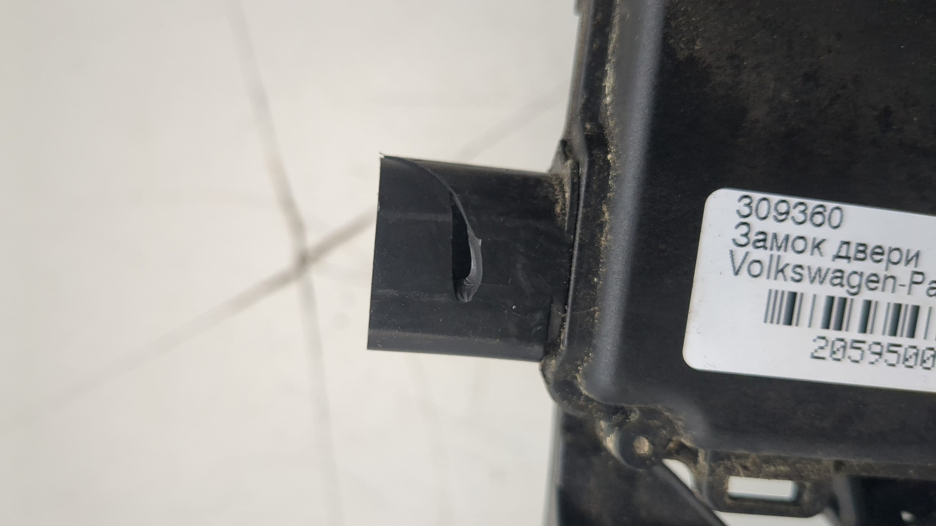 Замок двери задней правой