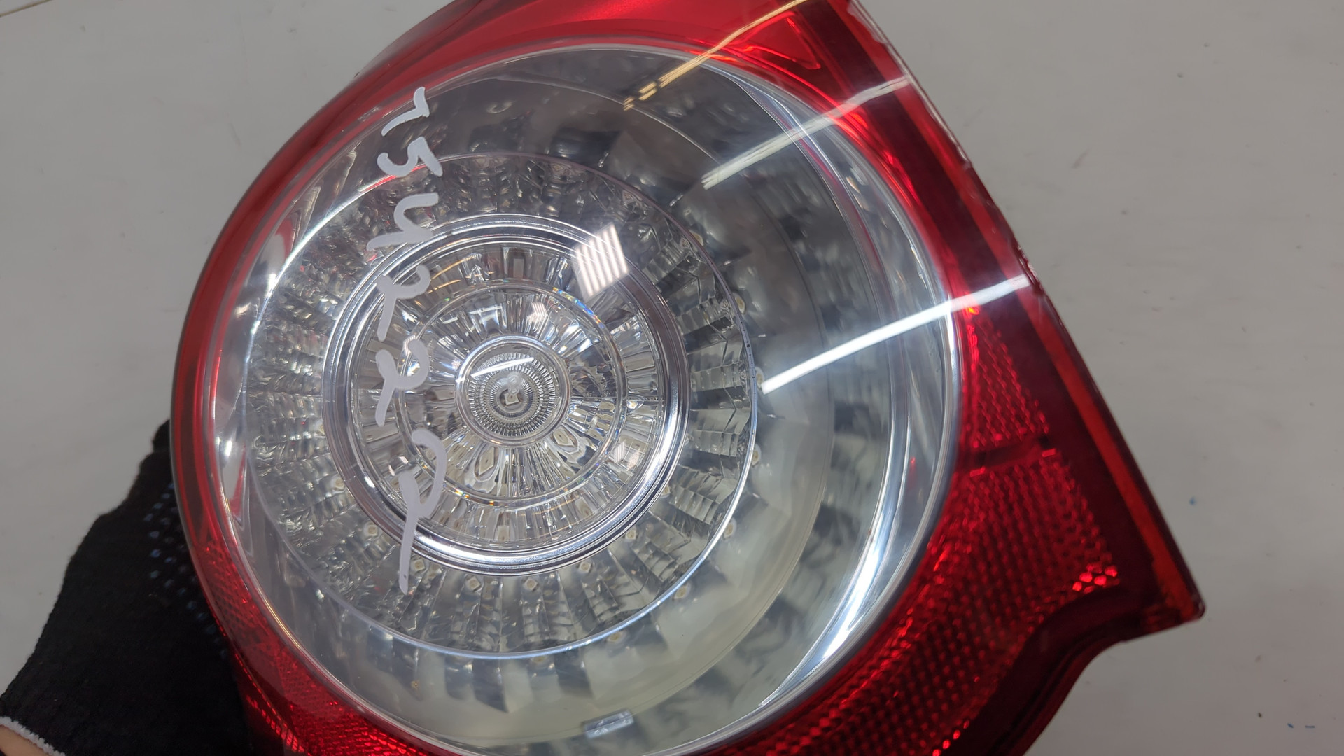 Фонарь задний левый