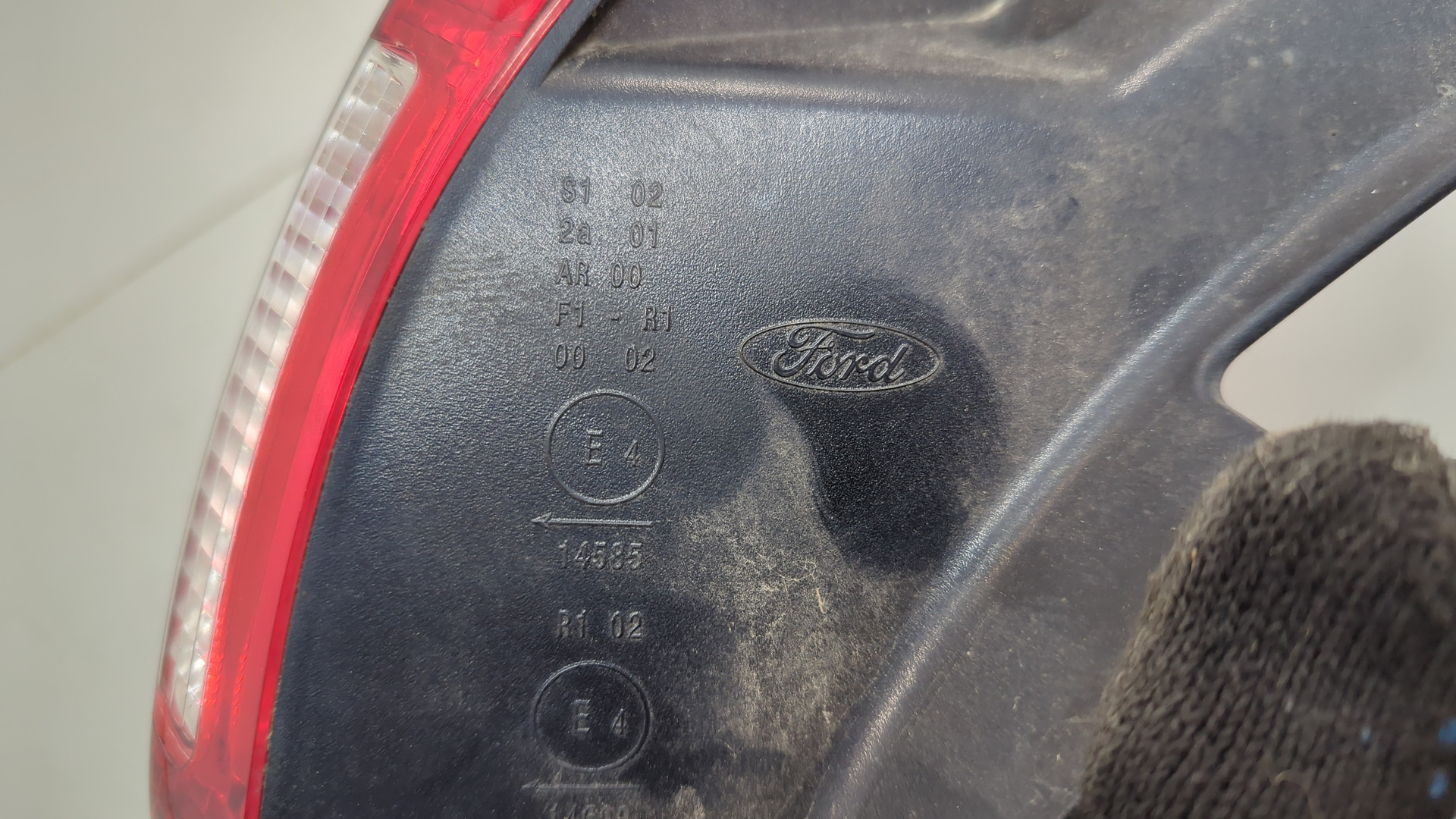 Фонарь задний левый