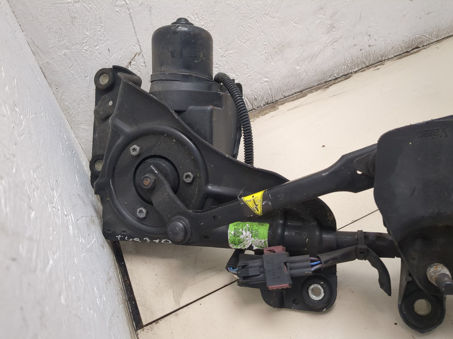 Трапеция стеклоочистителей