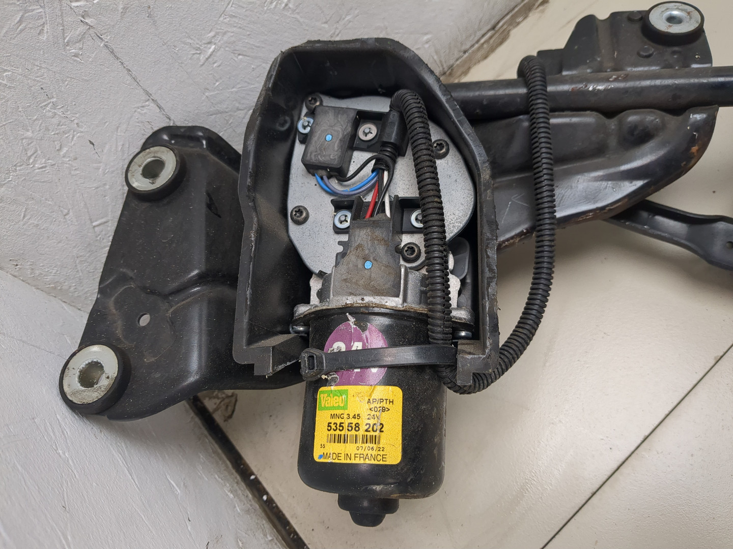 Трапеция стеклоочистителей