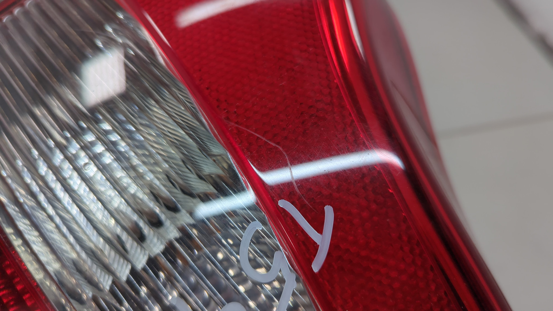 Фонарь задний правый