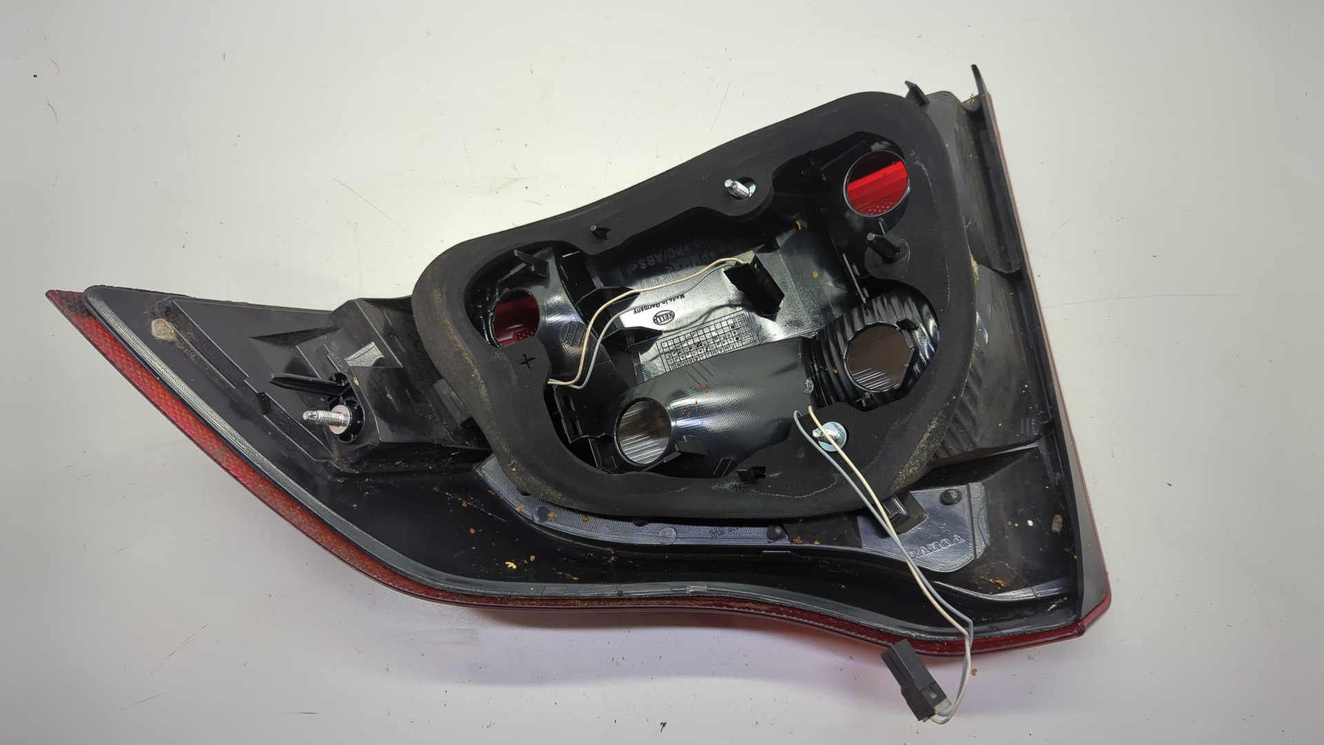 Фонарь задний левый