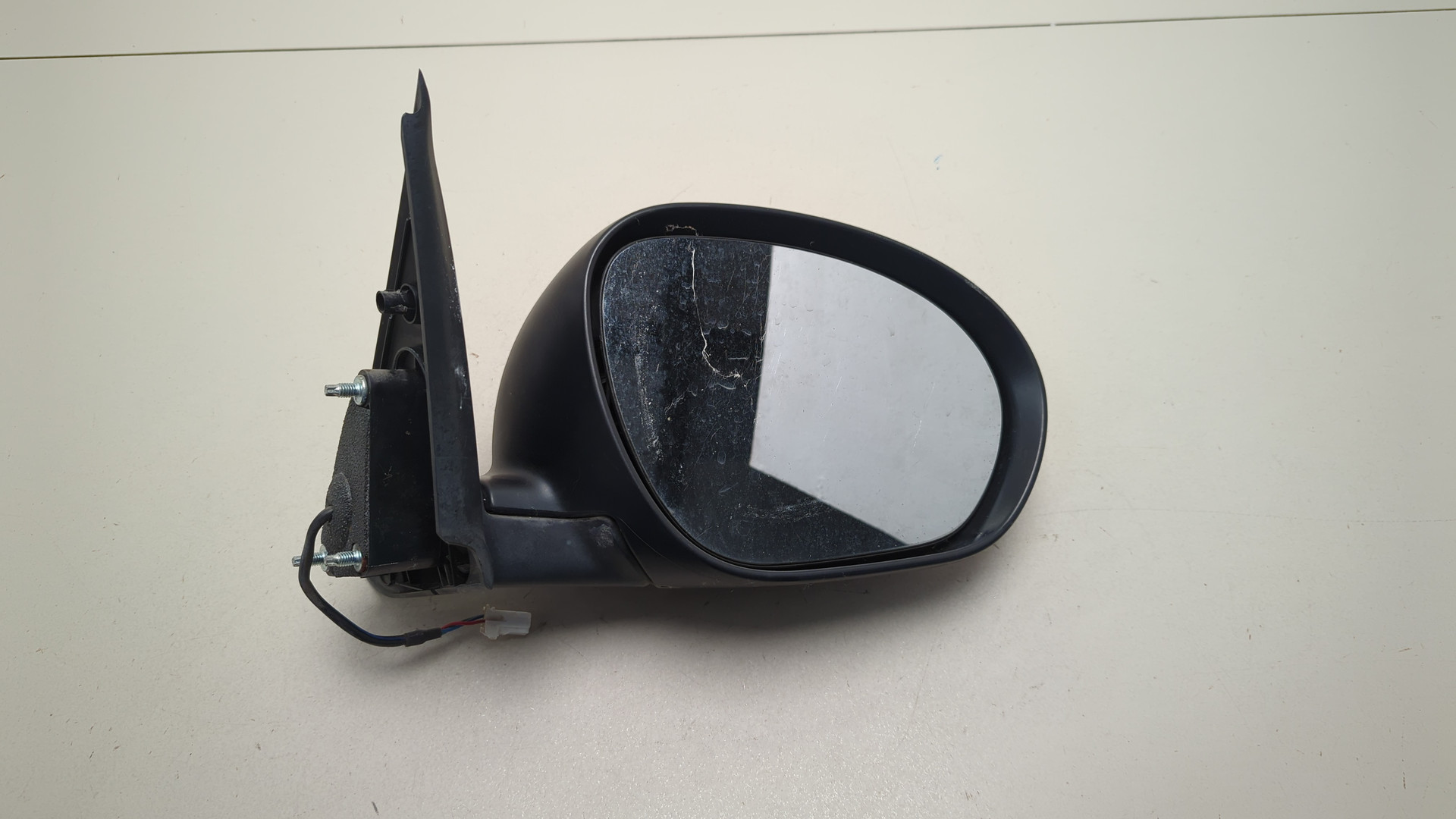 Зеркало правое электрическое