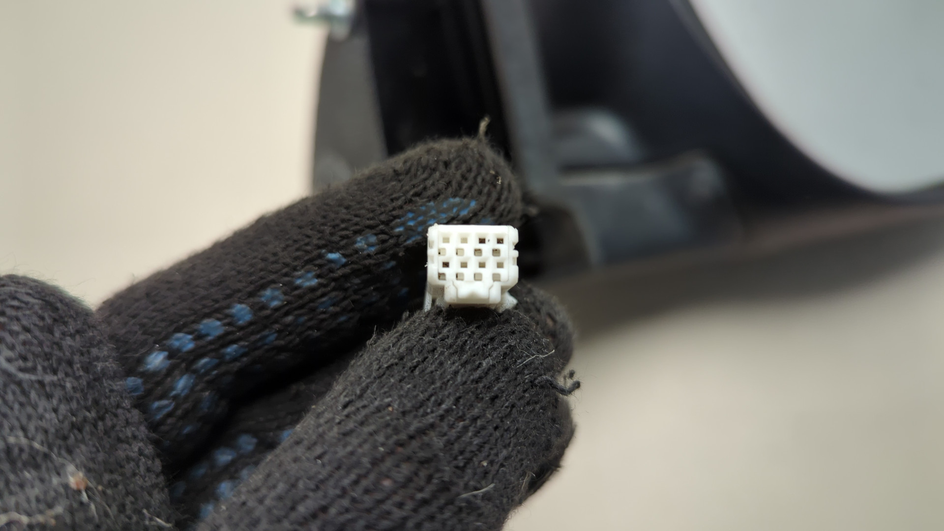 Зеркало правое электрическое