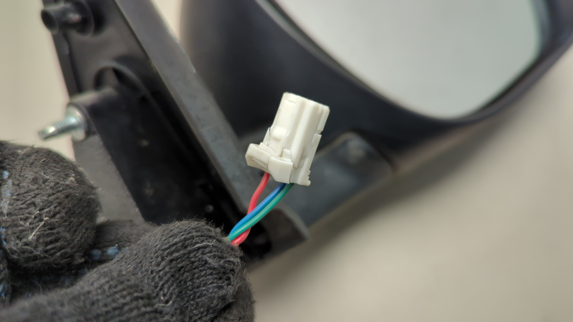 Зеркало правое электрическое