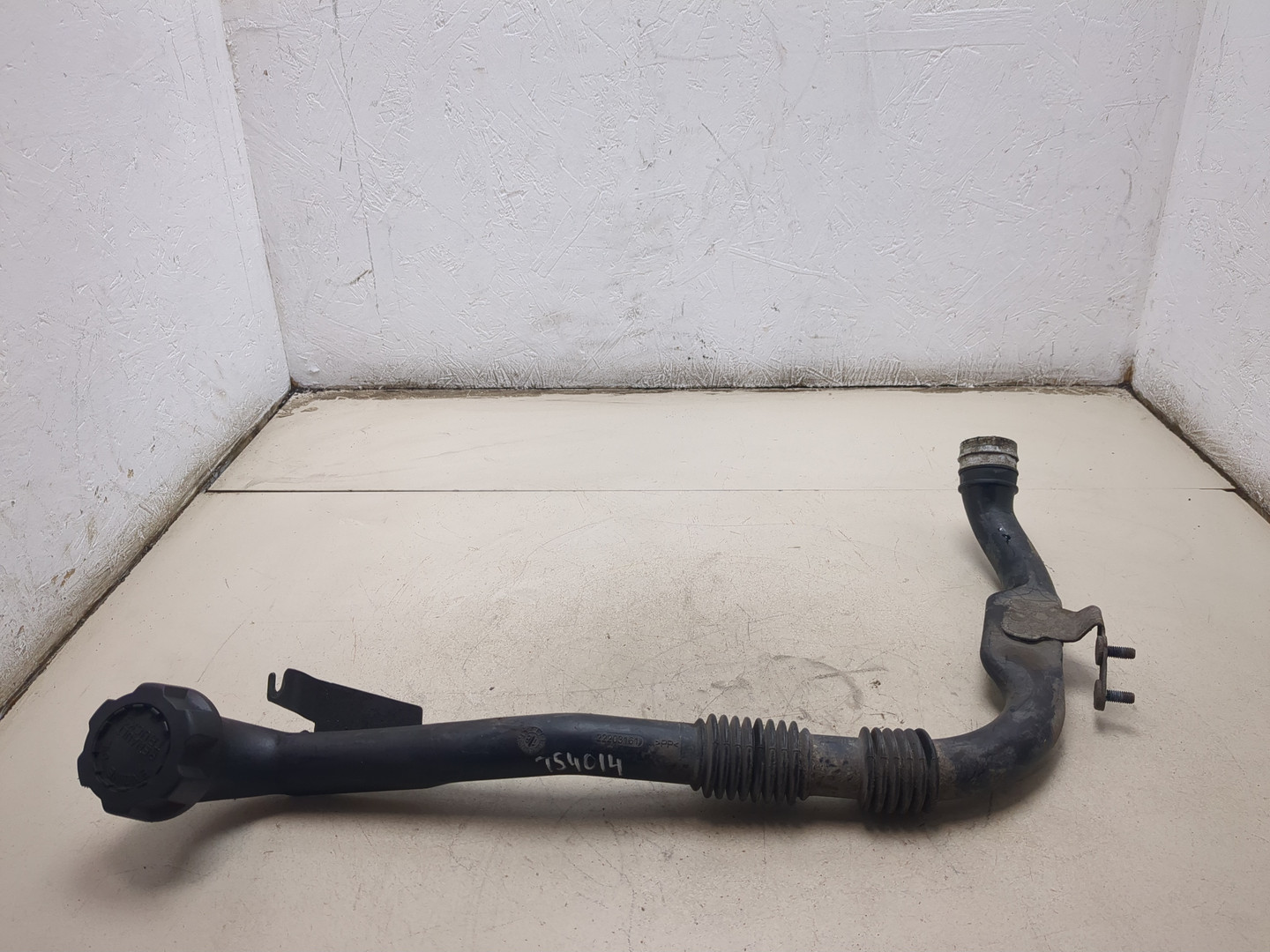 Маслозаливная горловина