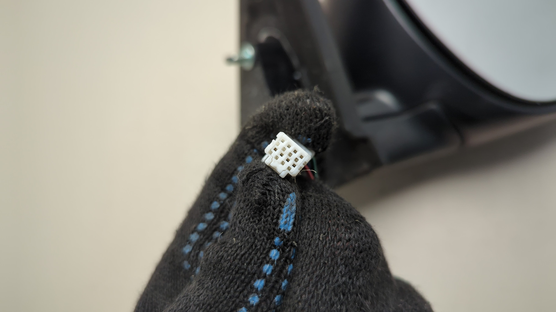 Зеркало правое электрическое