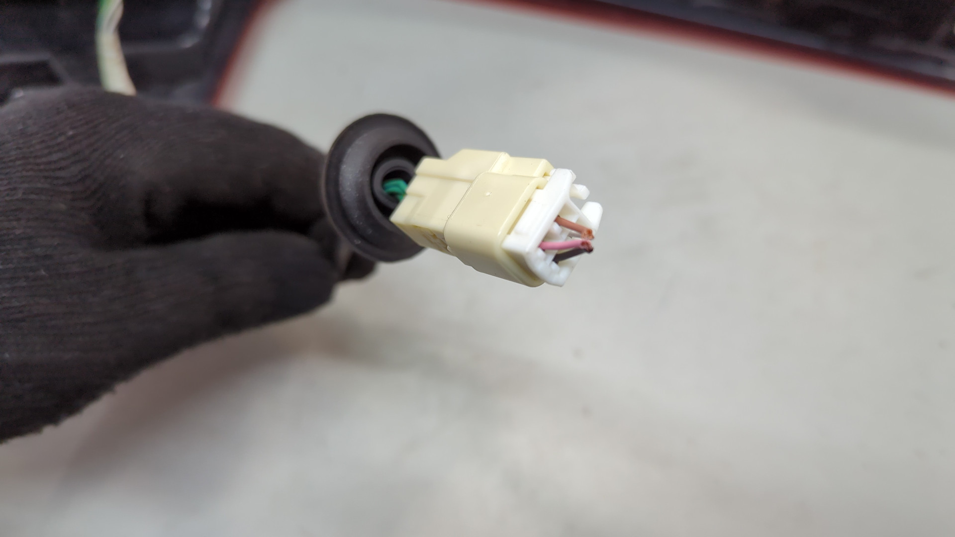 Фонарь задний левый