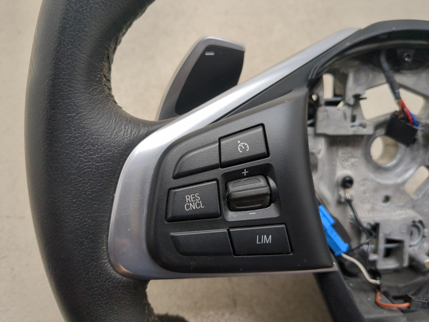 Рулевое колесо (руль)