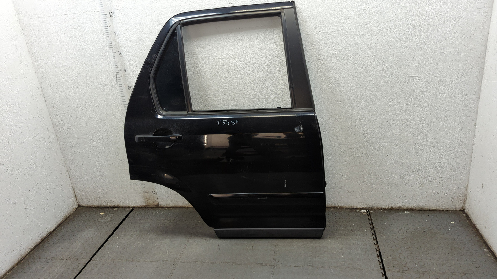 Дверь задняя правая