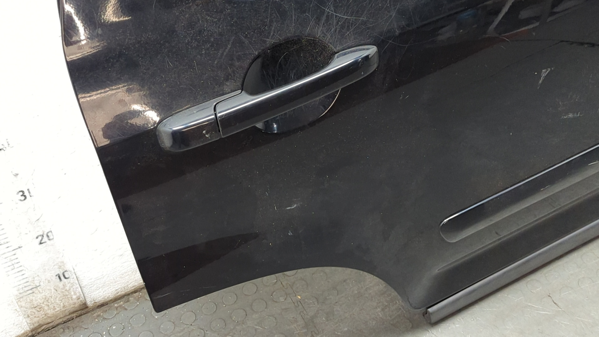 Дверь задняя правая